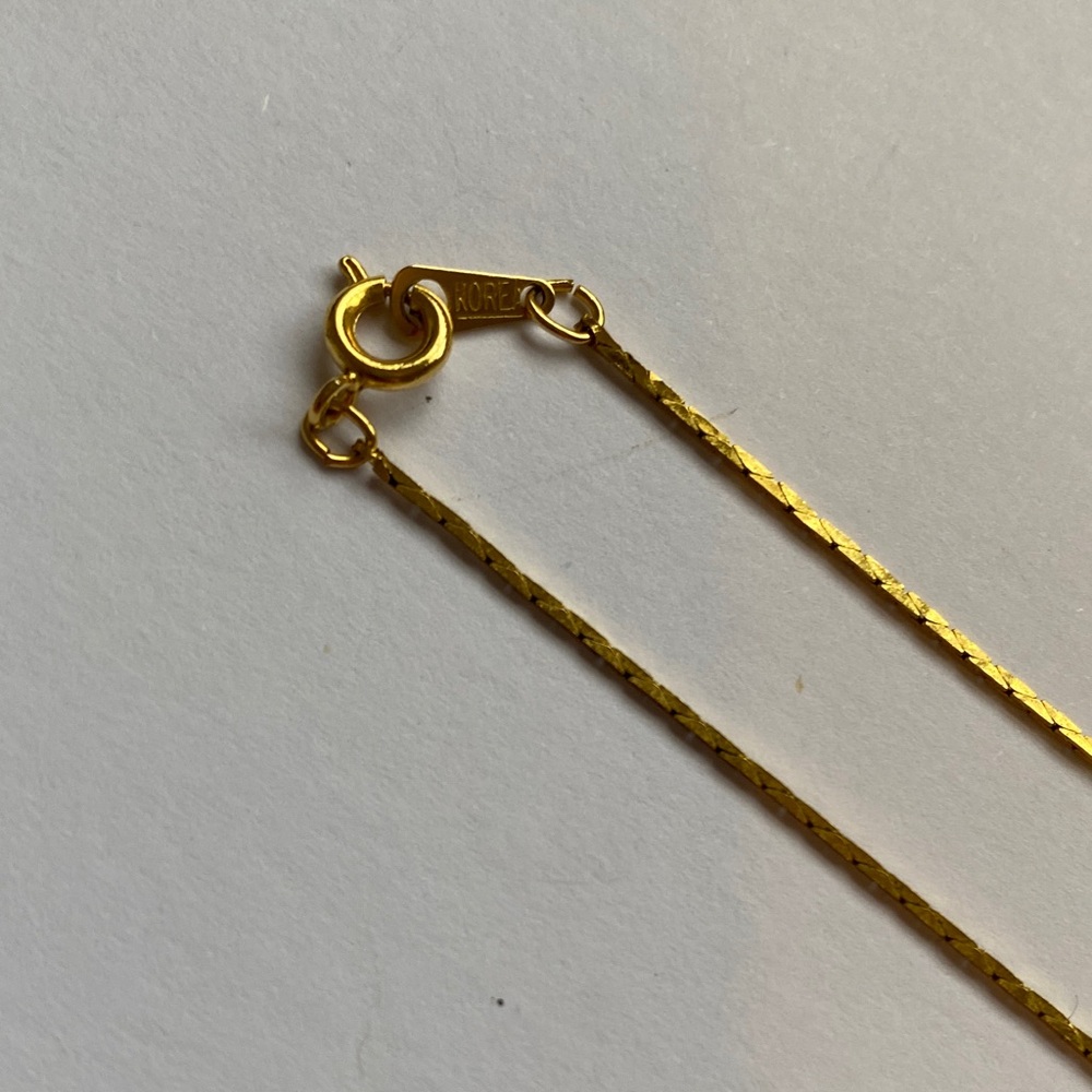 Vintage Gold Tone Korea Necklace and Heart Pendant - Picture 5 of 6
